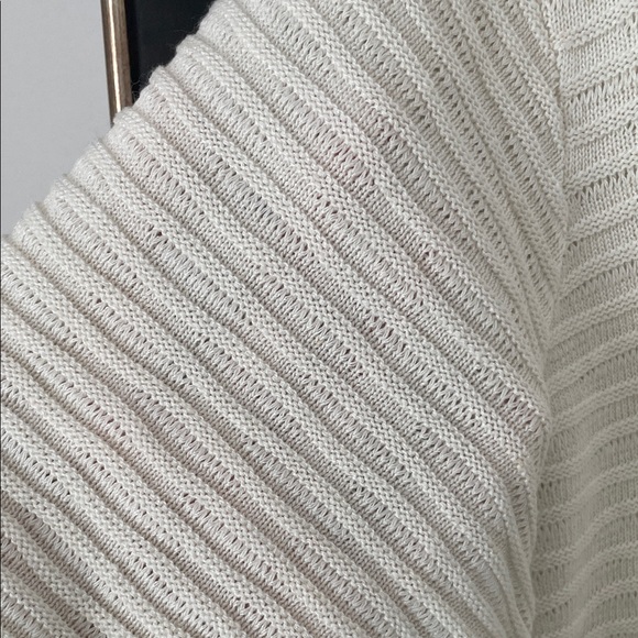 ZARA Knit Beige T-Shirt - Picture 3 of 3